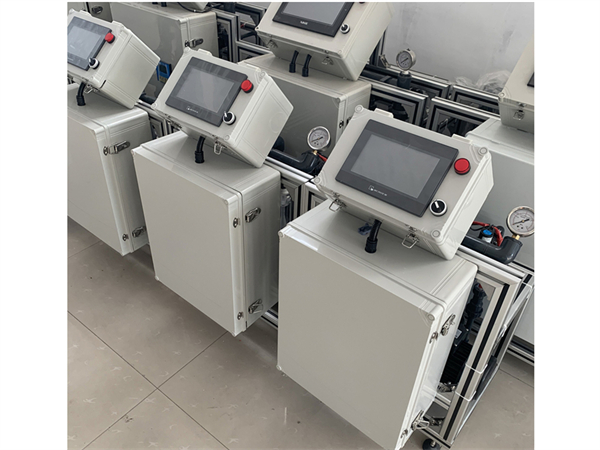 智能施肥機